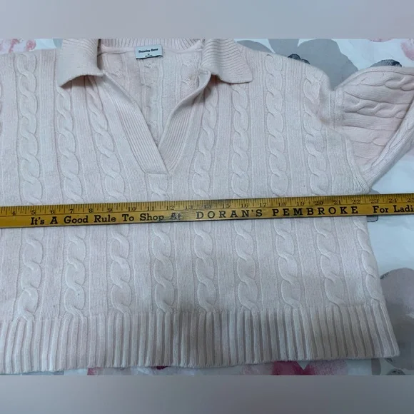 Sunday Best V-Neck Cable Knit Sweater in blush pink Medium Scandi Girl cozy - Picture 9 of 10